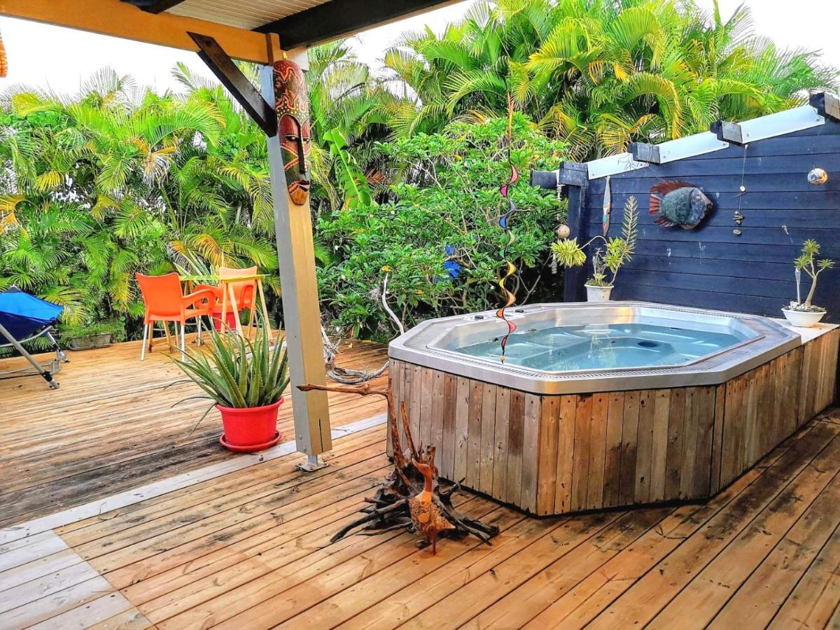 Bungalow La Perle - Jacuzzi - Piscine Сен-Франсуа Экстерьер фото